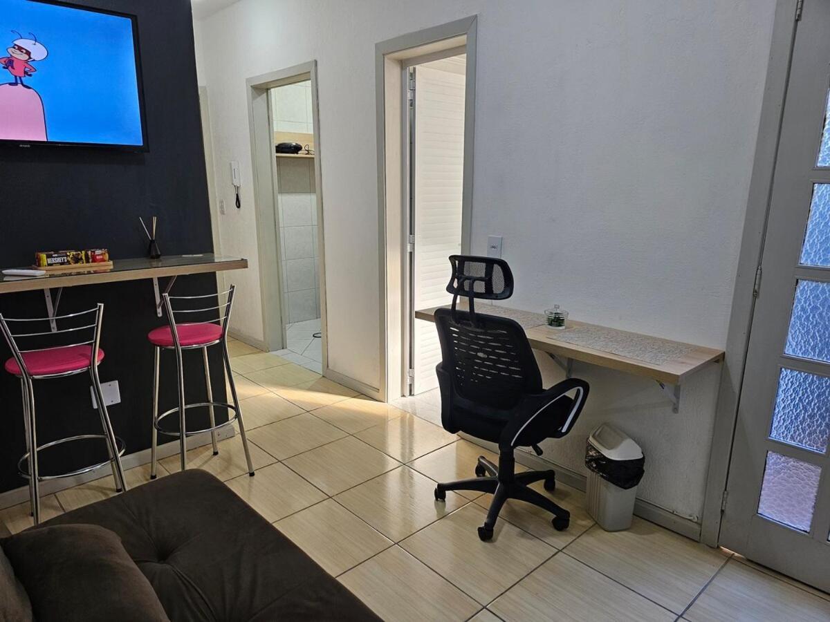 Apartamento Consulado Americano, 40 Metros Do Consulado Com Garagem Porto Alegre