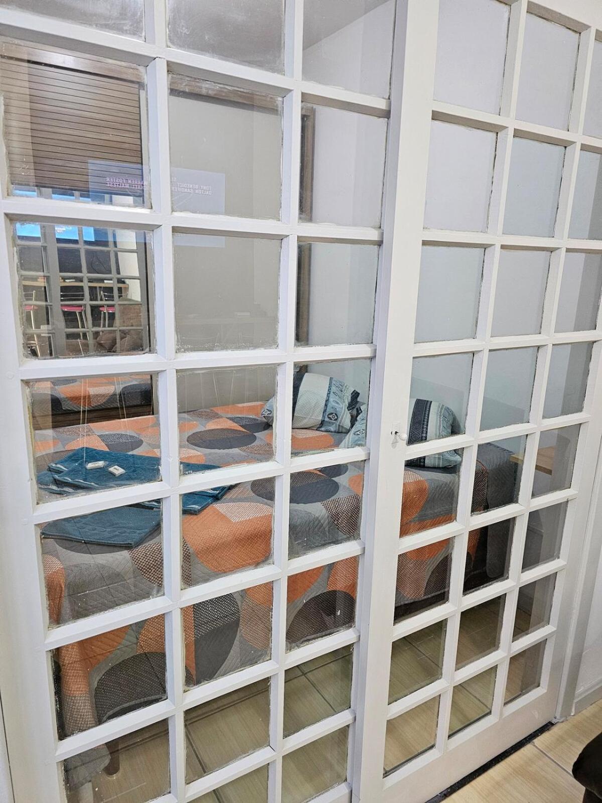 Apartamento Consulado Americano, 40 Metros Do Consulado Com Garagem *